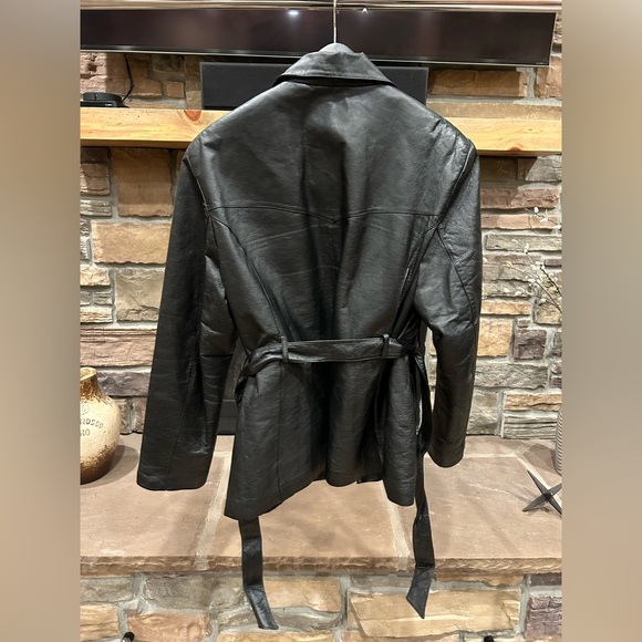 Genuine Vintage Leather Jacket - Picture 2 of 7